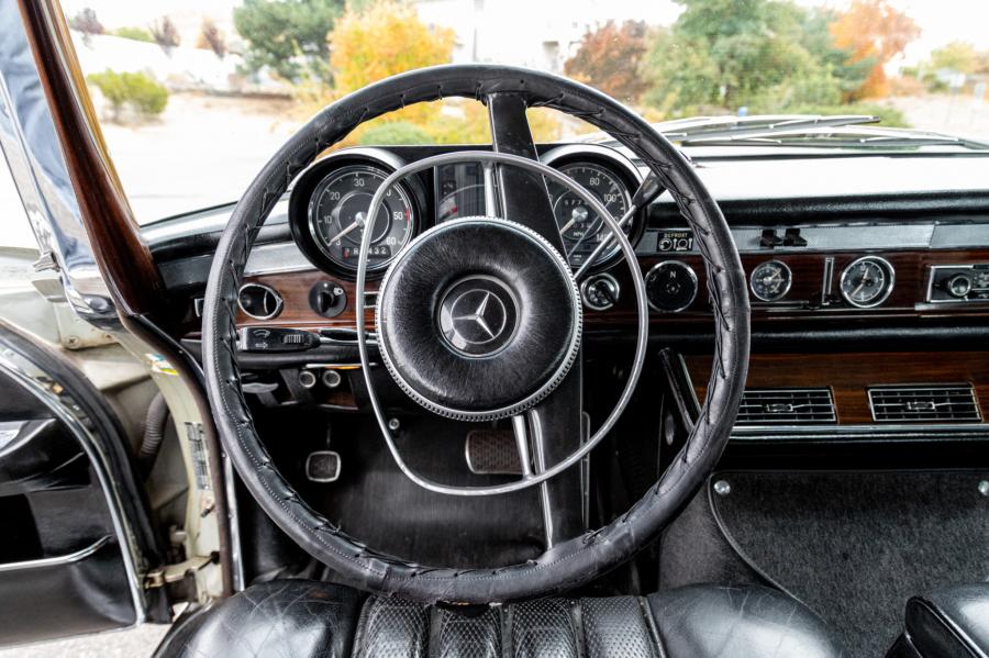 Панель приборов Mercedes-Benz 600 (W100) 1968 года  (NA) (фото 86 из 149)